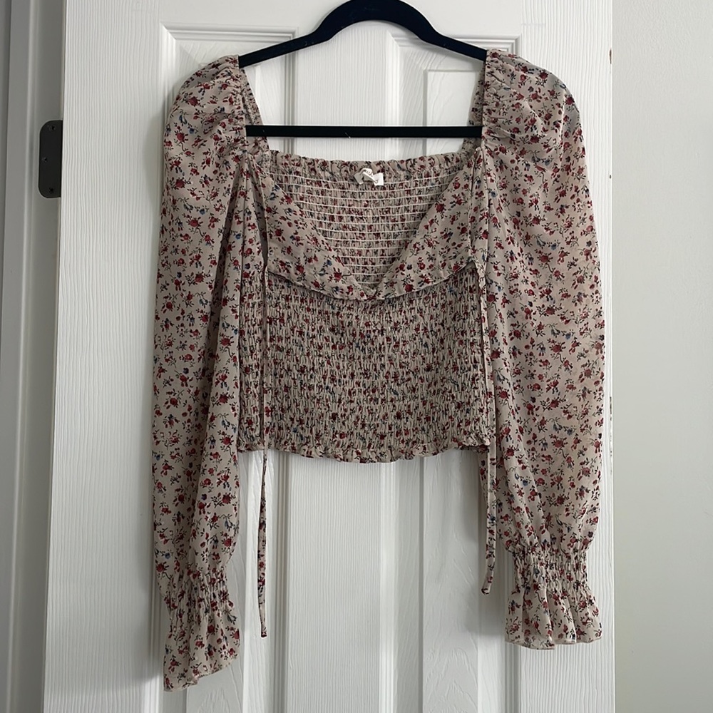 Floral long sleeve blouse